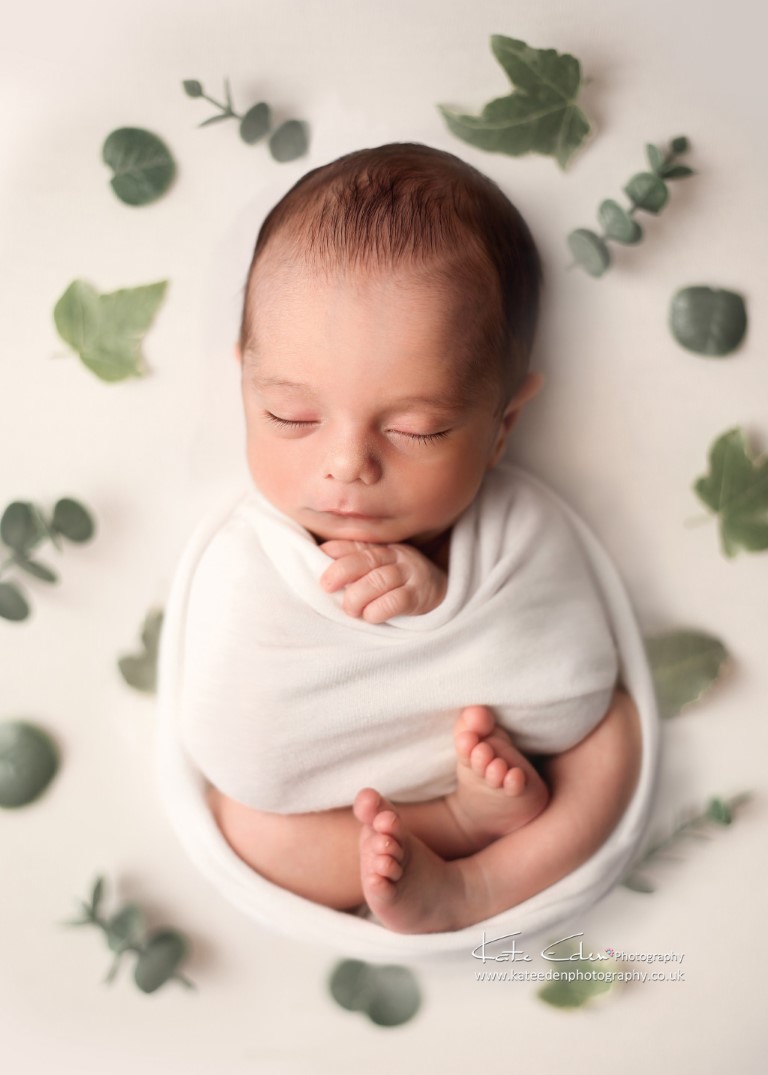 Cute newborn baby boy - Buckinghamshire newborn photographer - Kate Eden Photography