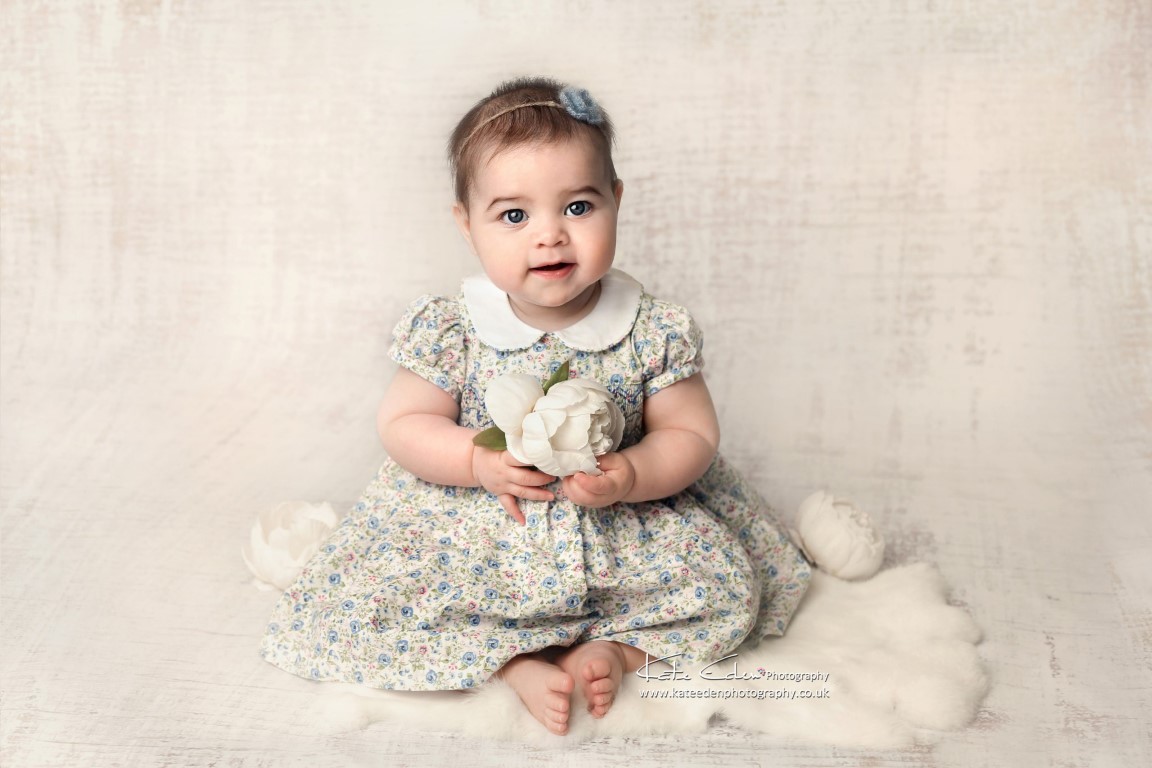 Baby photo session in Milton Keynes | Kate Eden Photography
