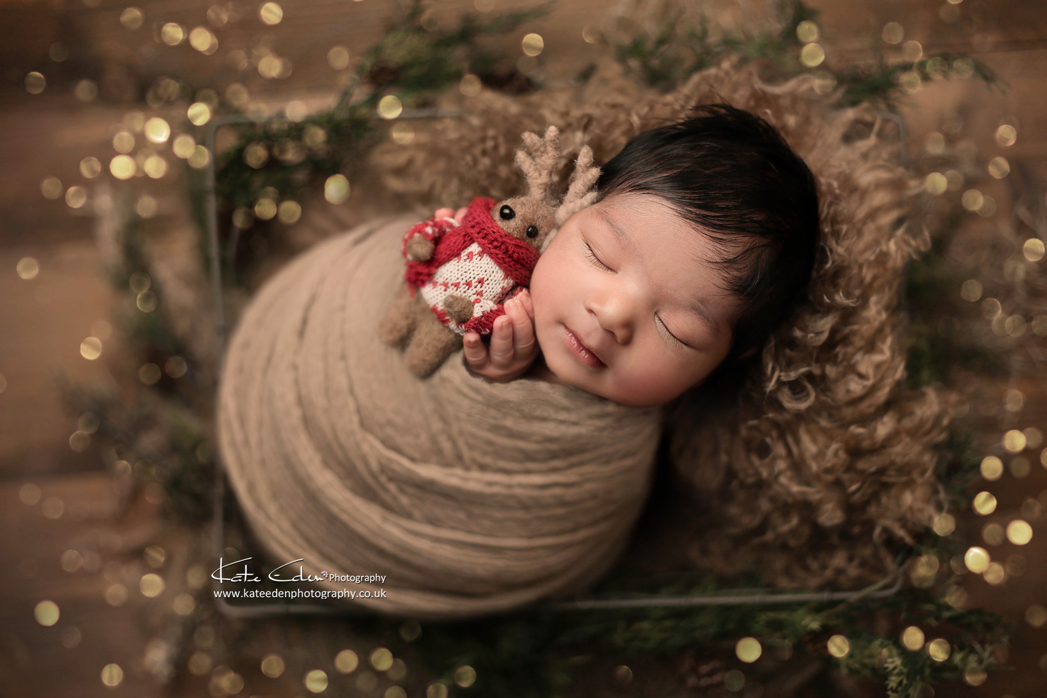 Merry Christmas |newborn baby photoshoot in Milton Keynes | Kate Eden Photography