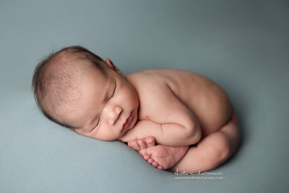 Newborn baby photo session in Milton Keynes | Kate Eden Photography