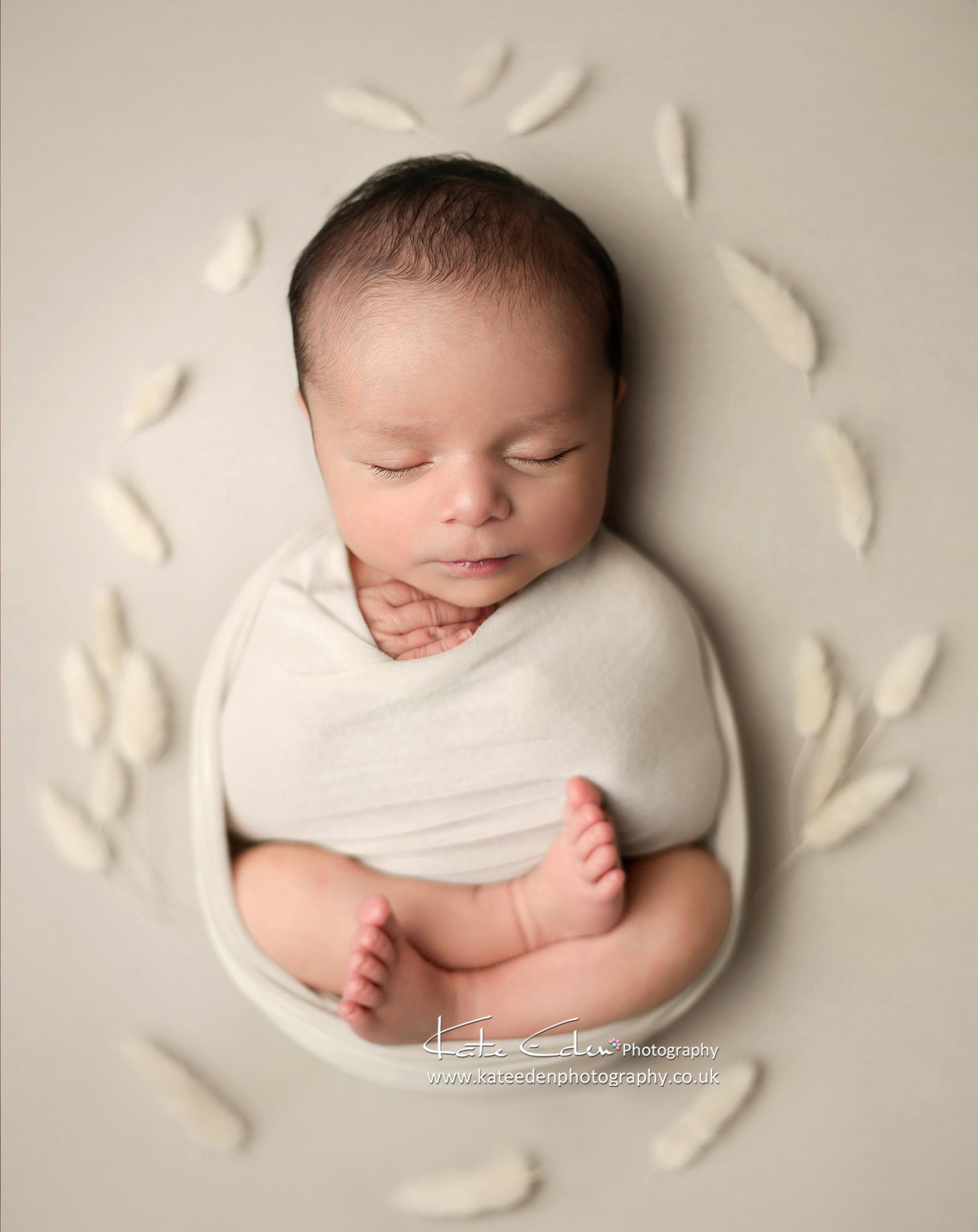  Neutral baby photography|Milton Keynes newborn Photography|Kate Eden Photography