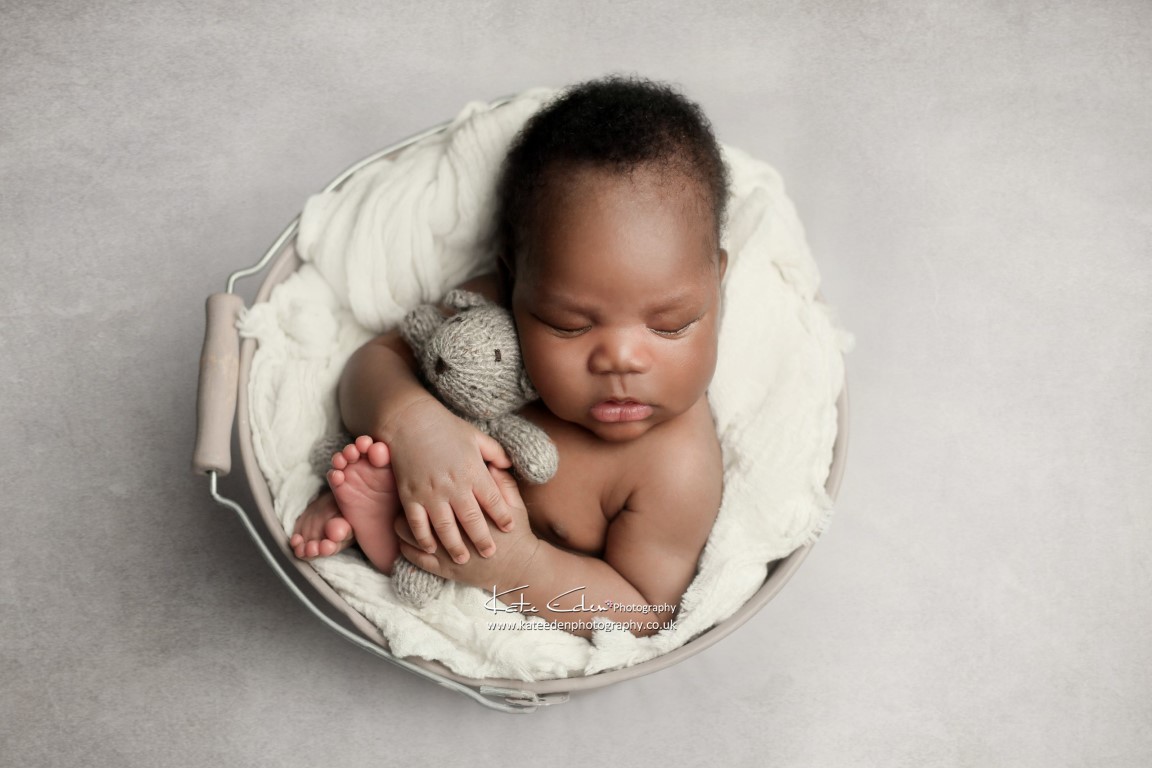  Milton Keynes newborn photographer_Kate Eden Photography 